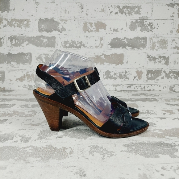 New Trask Saydee Leather Cone Heel Strappy  Sandals D51 - Picture 8 of 14